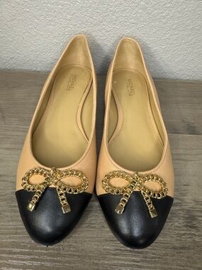 MICHAEL Michael Kors Leather Cap Toe Ballet Flats Tan Black Gold Bow 6M